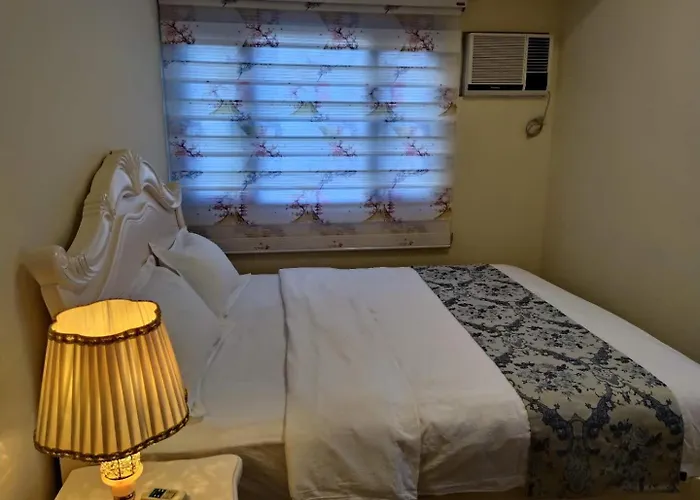 Sunset House Roxas Bay Apartment