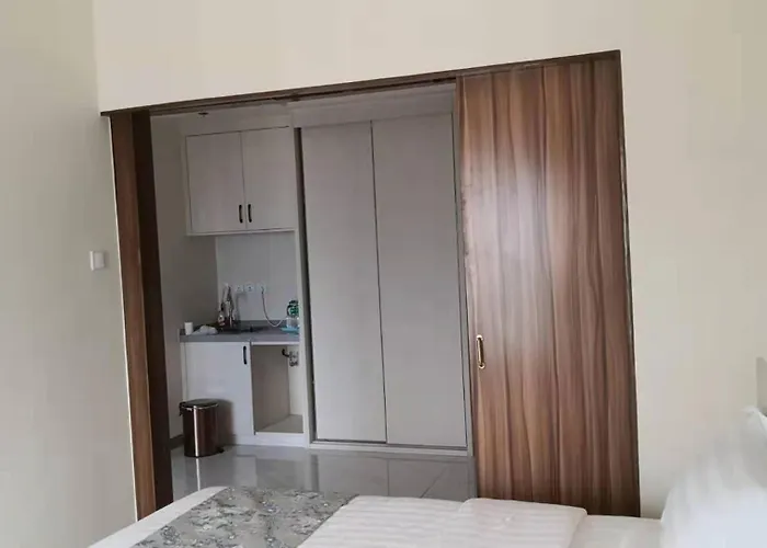 Sunset House Roxas Bay Apartment